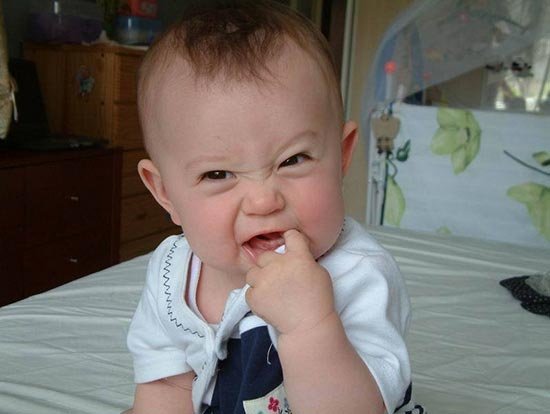 Funny Baby Pictures Graphics and Comments